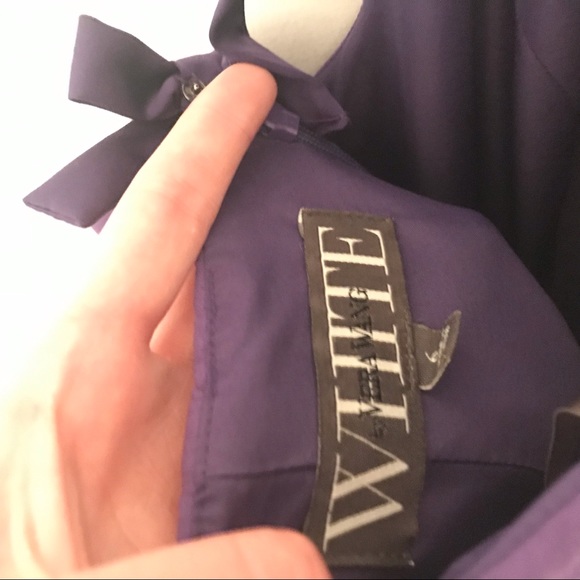 WHITE by Vera Wang V Neck Halter Gown with Sash - Picture 5 of 9